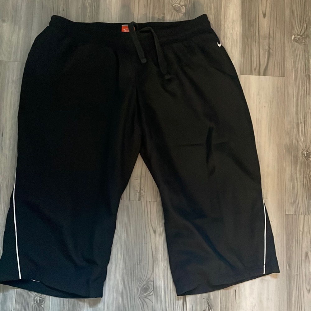 Nike, women’s large